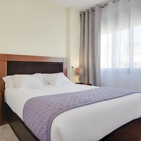 Apartment Arts Victoria *
